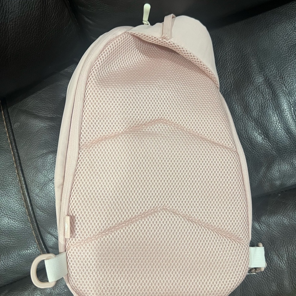 Crossbody - Picture 4 of 4
